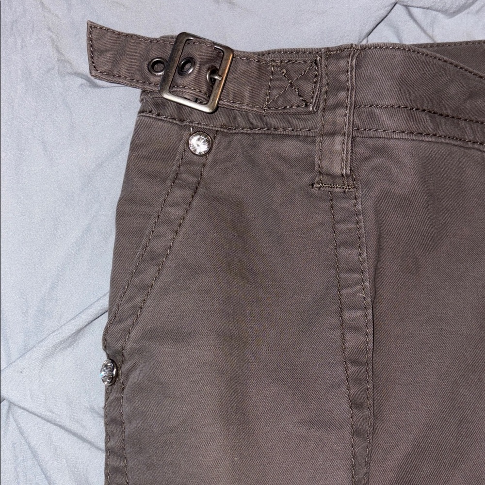 Miss Me Capri Y2K Lowrise cargo with lace, rhinestones and Pickets. EUC size 26 - Picture 6 of 14